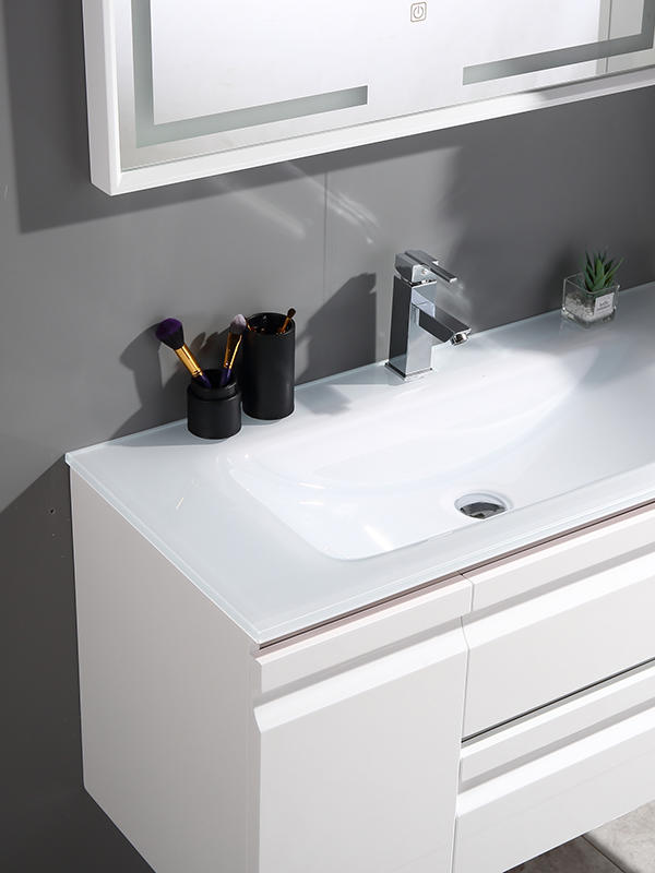 Juego de gabinete de baño elegante moderno blanco montado en la pared con lavabo de vidrio